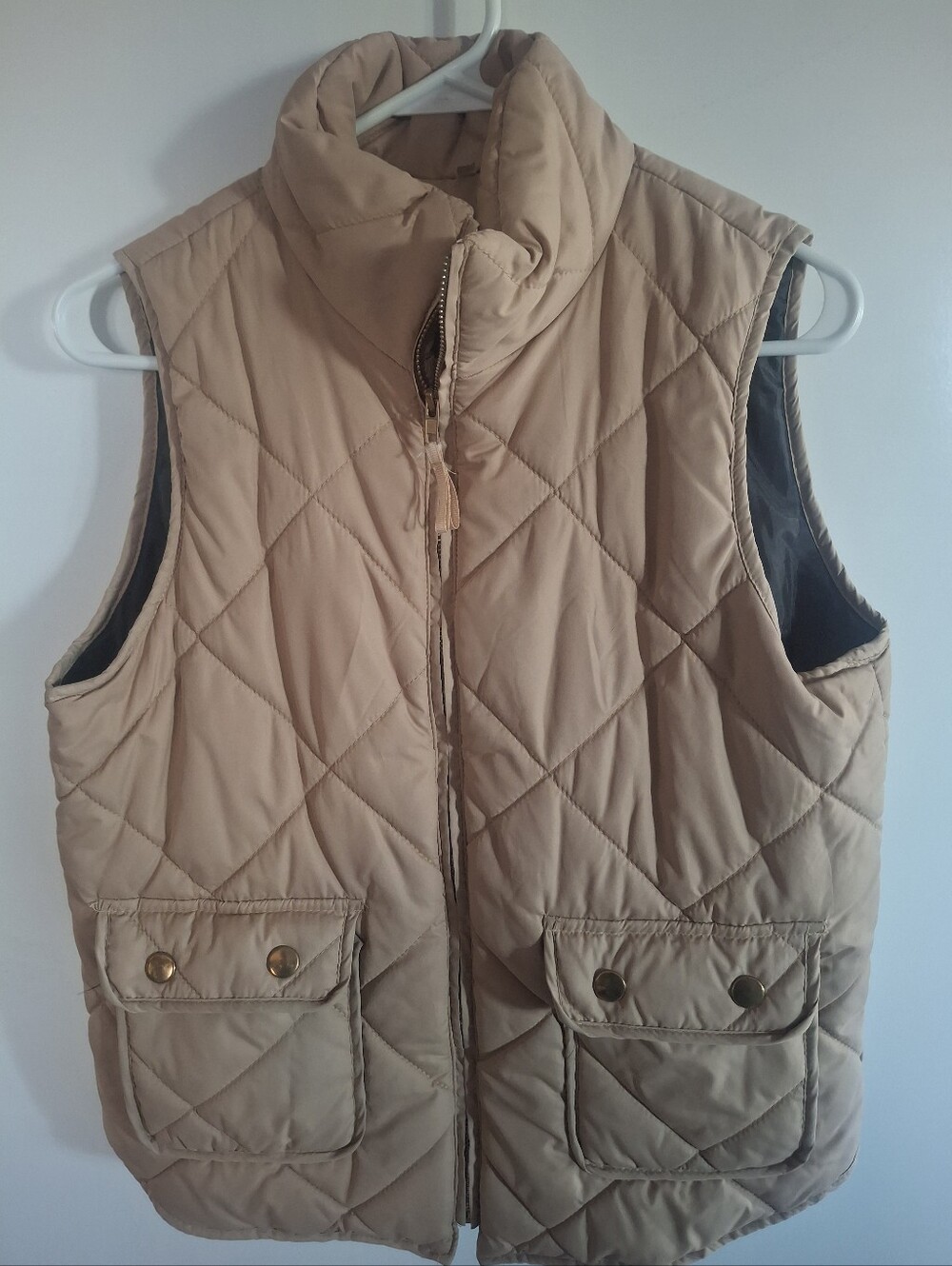 Quilted Women's Puffer Vest - Beige